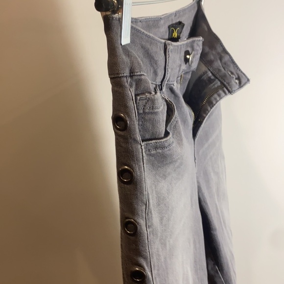 Catherine Malandrino Grey Washed Denim w Grommets - Picture 8 of 8